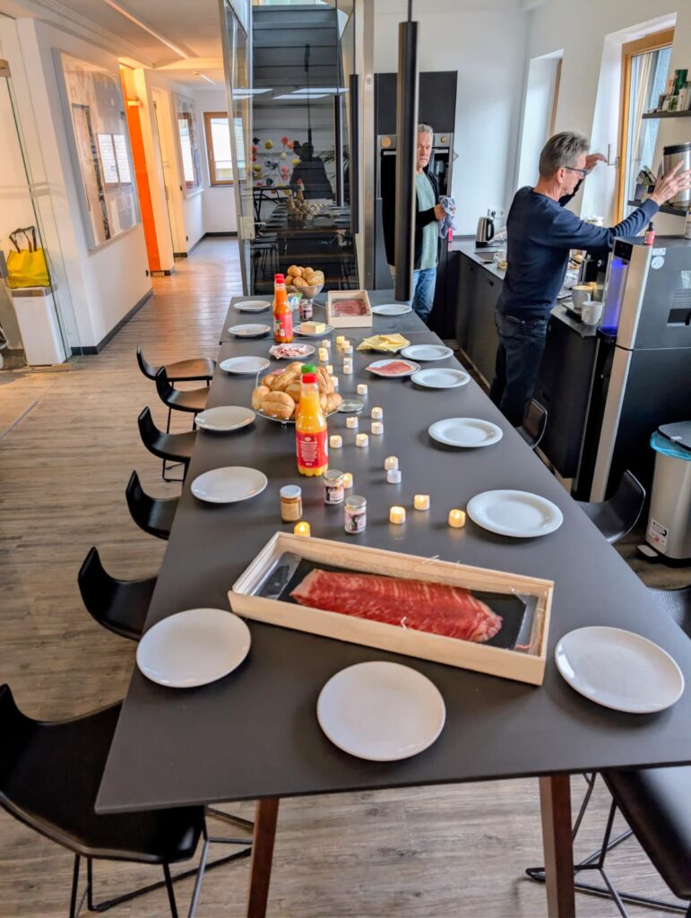 Lachsfrüstück Wörpel Bau